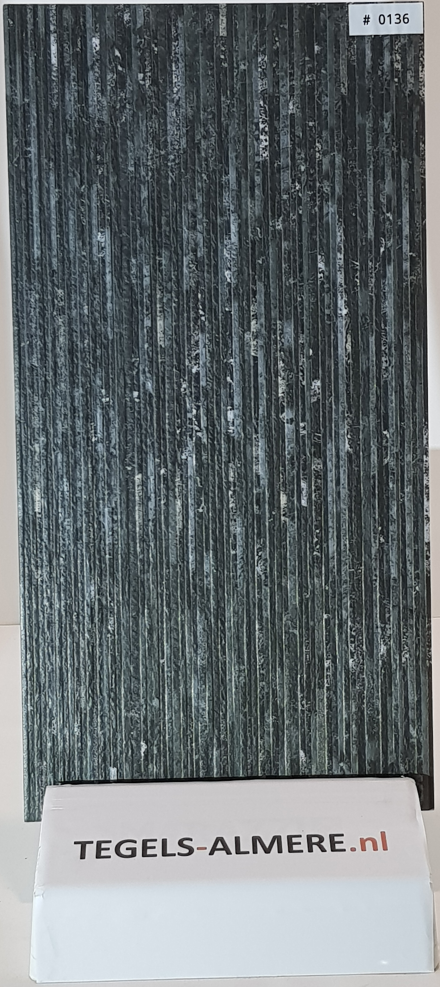 Tegels 0136